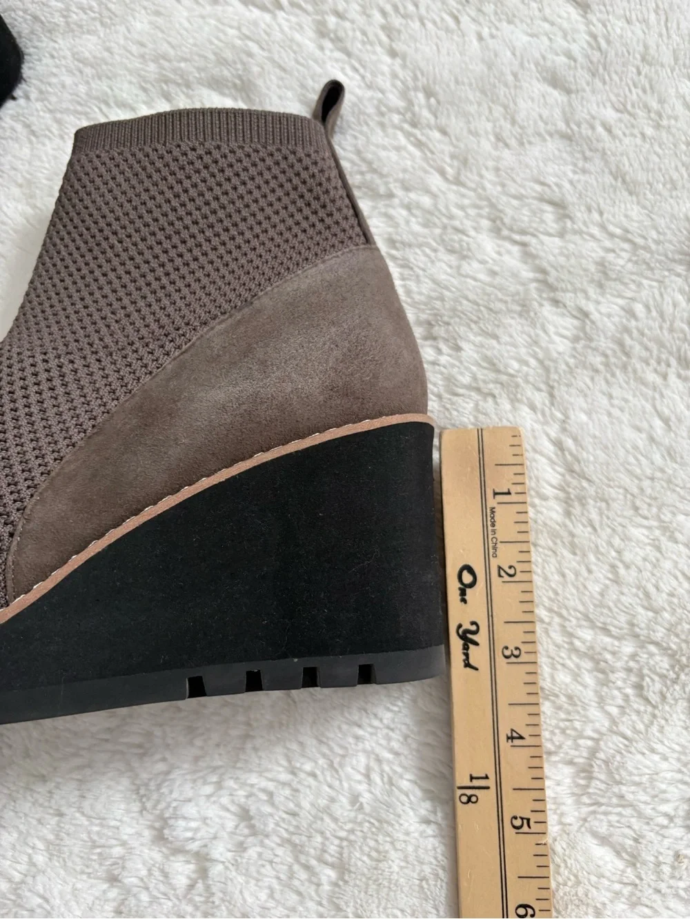 Eileen Fisher Quill platform wedge boots rye color size 8.5